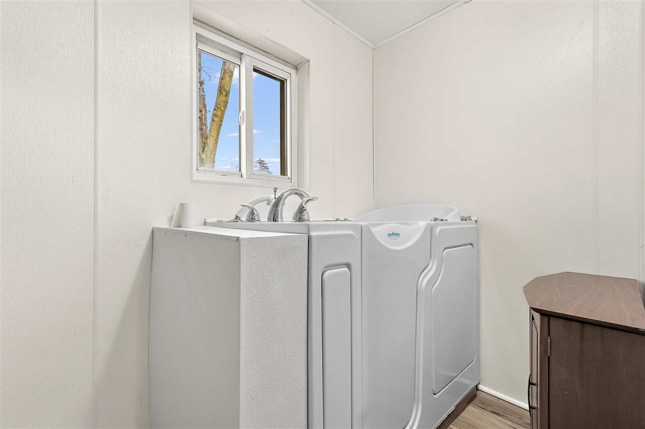 35553 M 43, Paw Paw, MI, 49079-8455