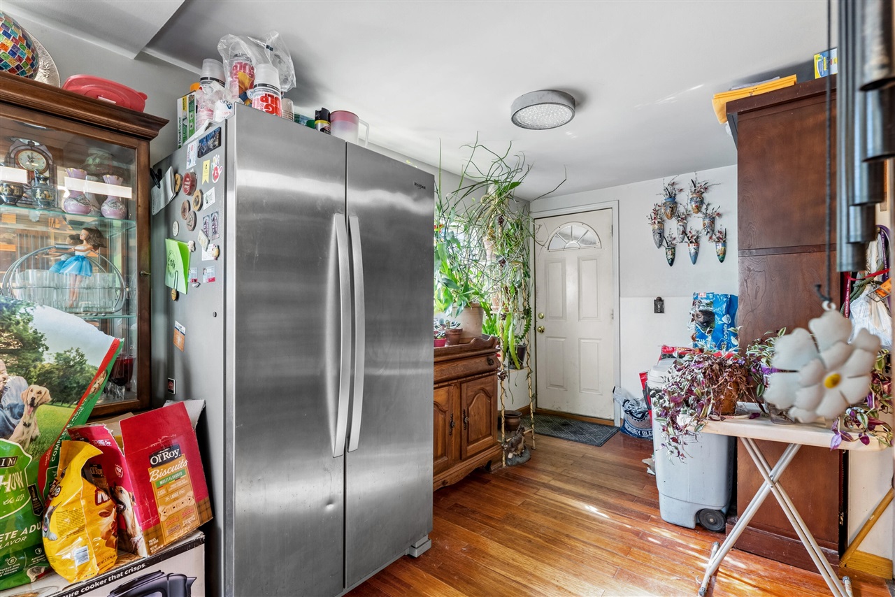 35553 M 43, Paw Paw, MI, 49079-8455