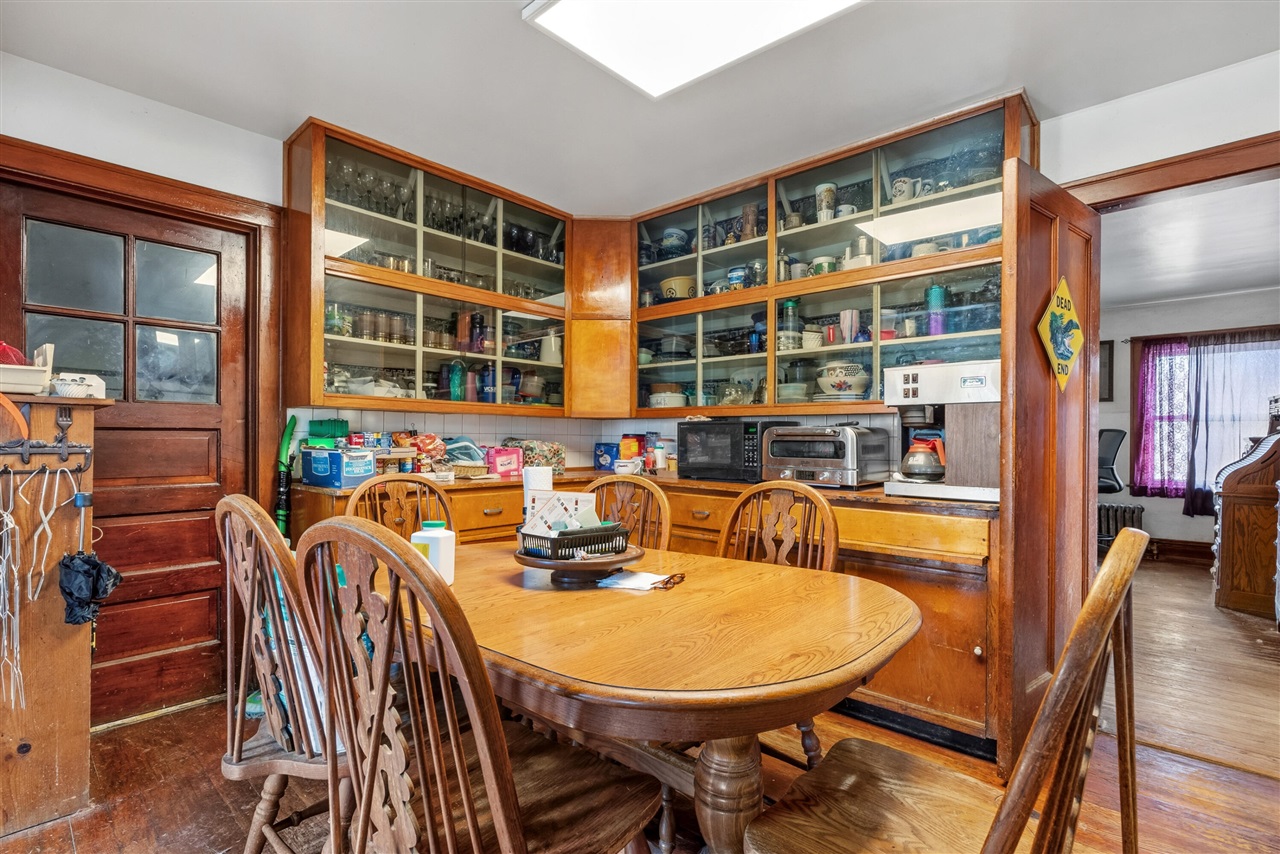 35553 M 43, Paw Paw, MI, 49079-8455