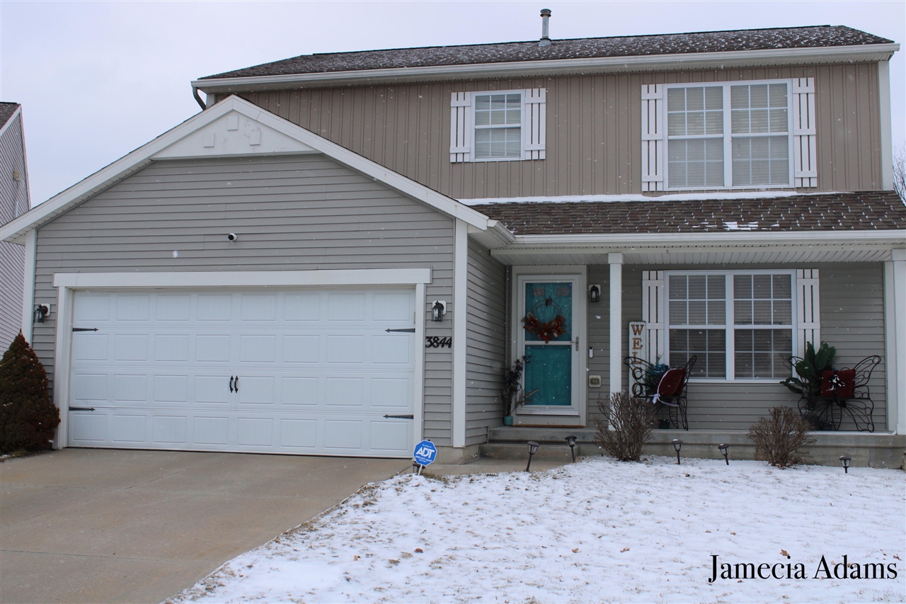 3844 Pfeiffer Woods Court, Grand Rapids, MI, 49512-9162