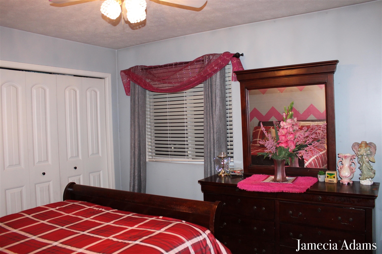 3844 Pfeiffer Woods Court, Grand Rapids, MI, 49512-9162