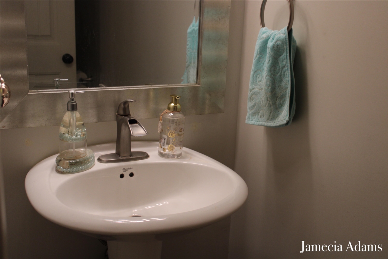 3844 Pfeiffer Woods Court, Grand Rapids, MI, 49512-9162