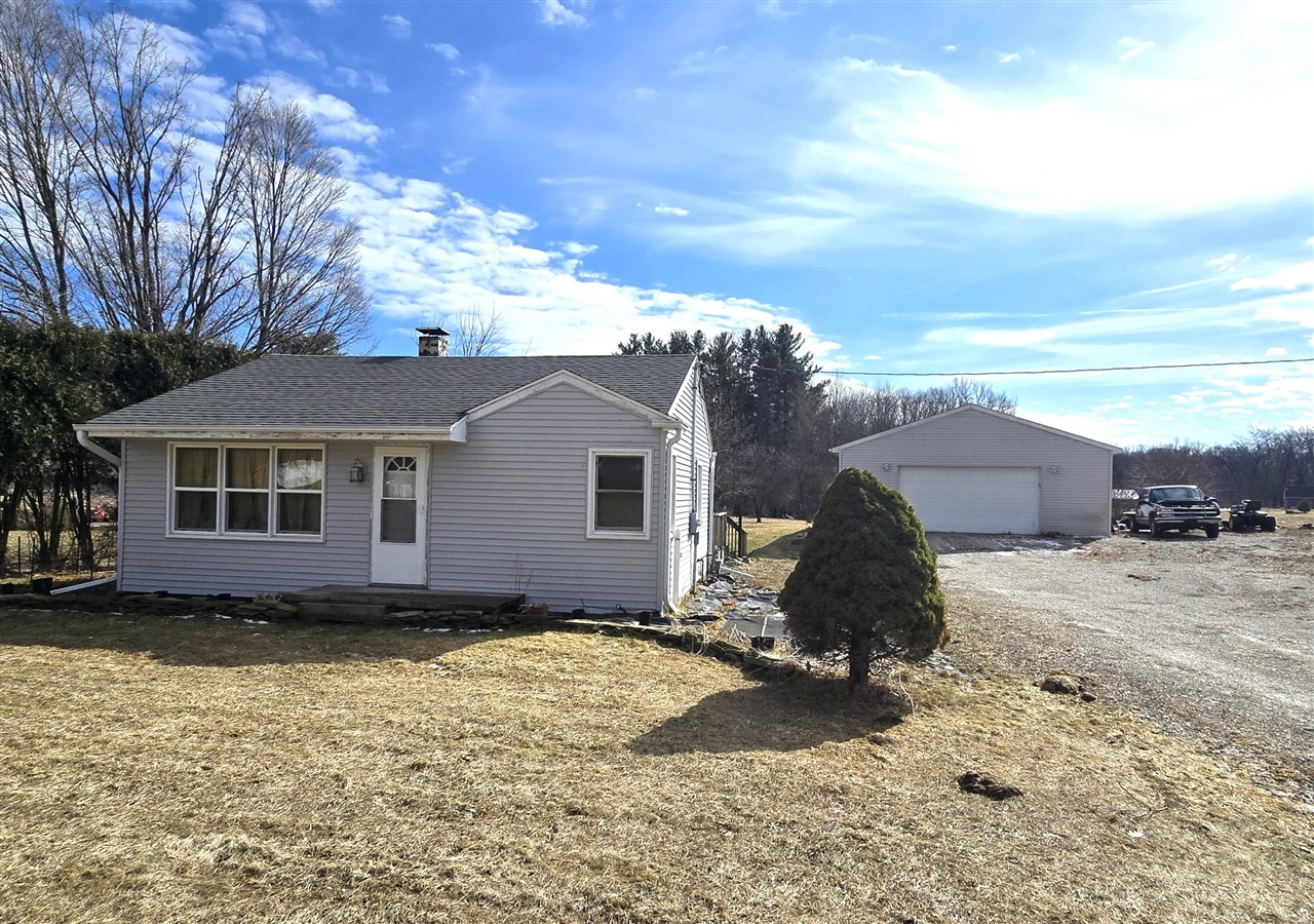 8020 Day Road, Bellevue, MI, 49021