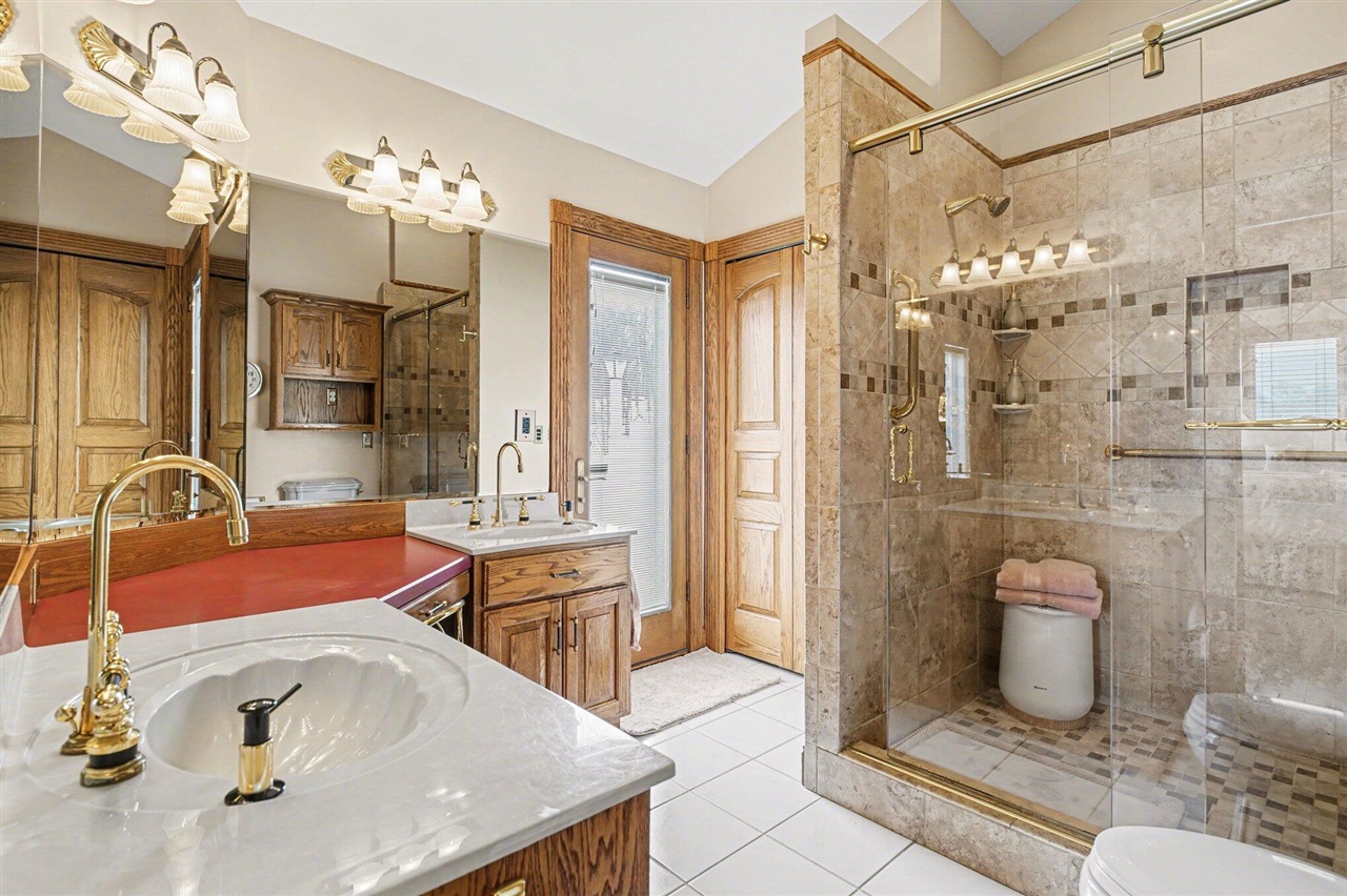 65650 Dailey Road, Edwardsburg, MI, 49112-9640