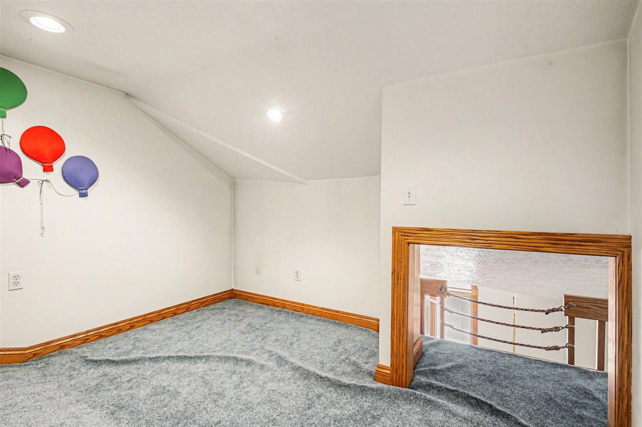 65650 Dailey Road, Edwardsburg, MI, 49112-9640