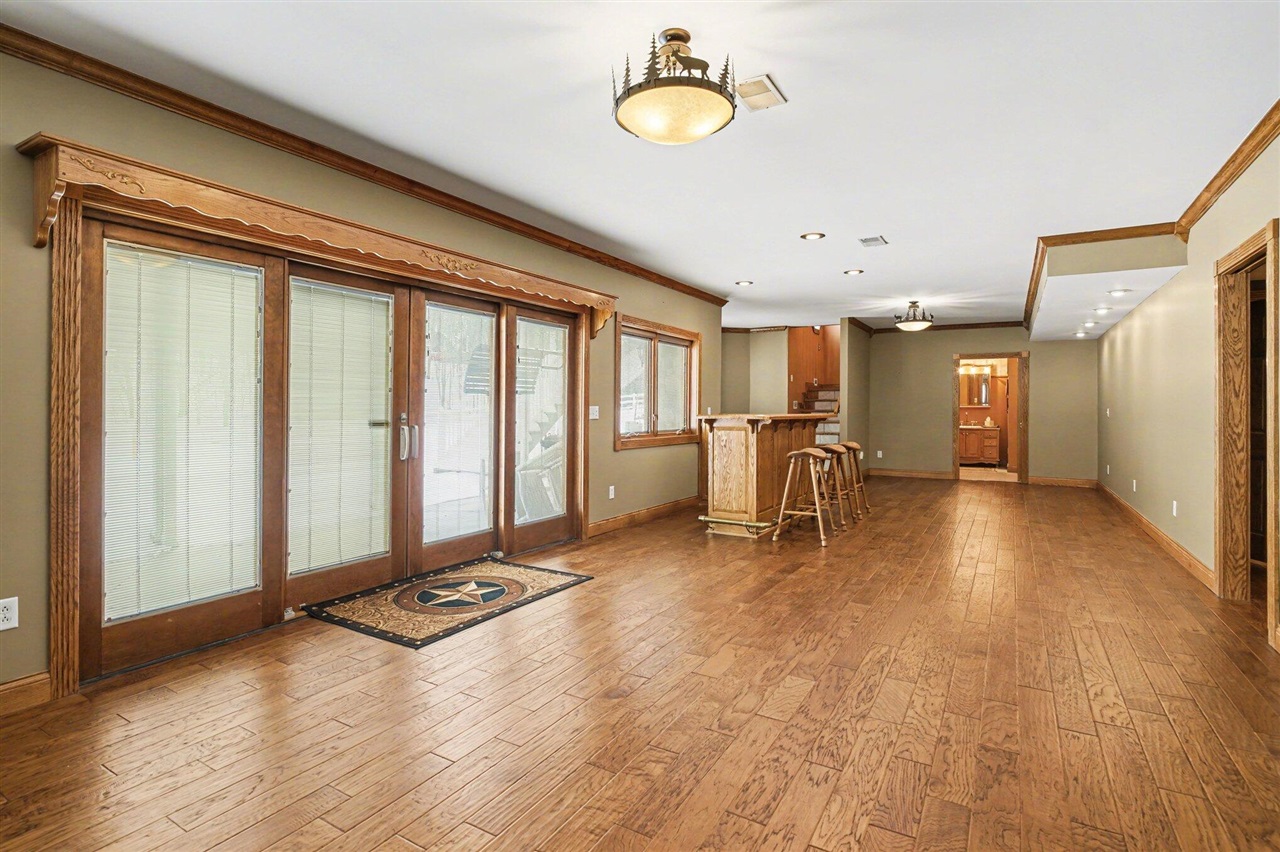65650 Dailey Road, Edwardsburg, MI, 49112-9640