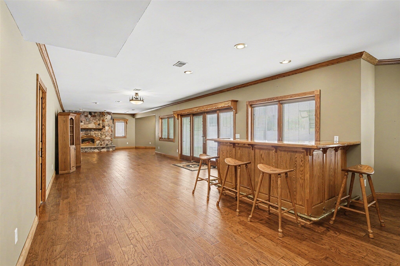 65650 Dailey Road, Edwardsburg, MI, 49112-9640