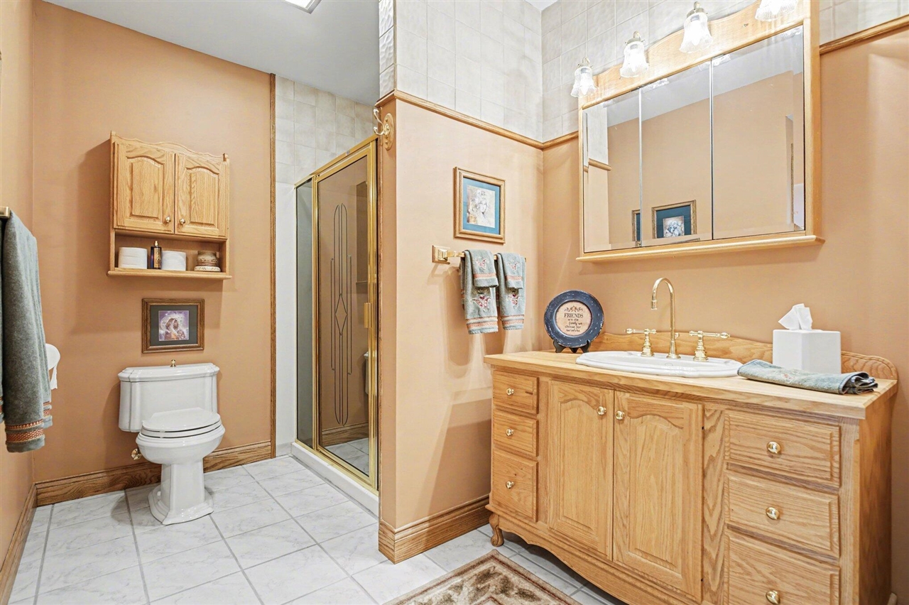 65650 Dailey Road, Edwardsburg, MI, 49112-9640