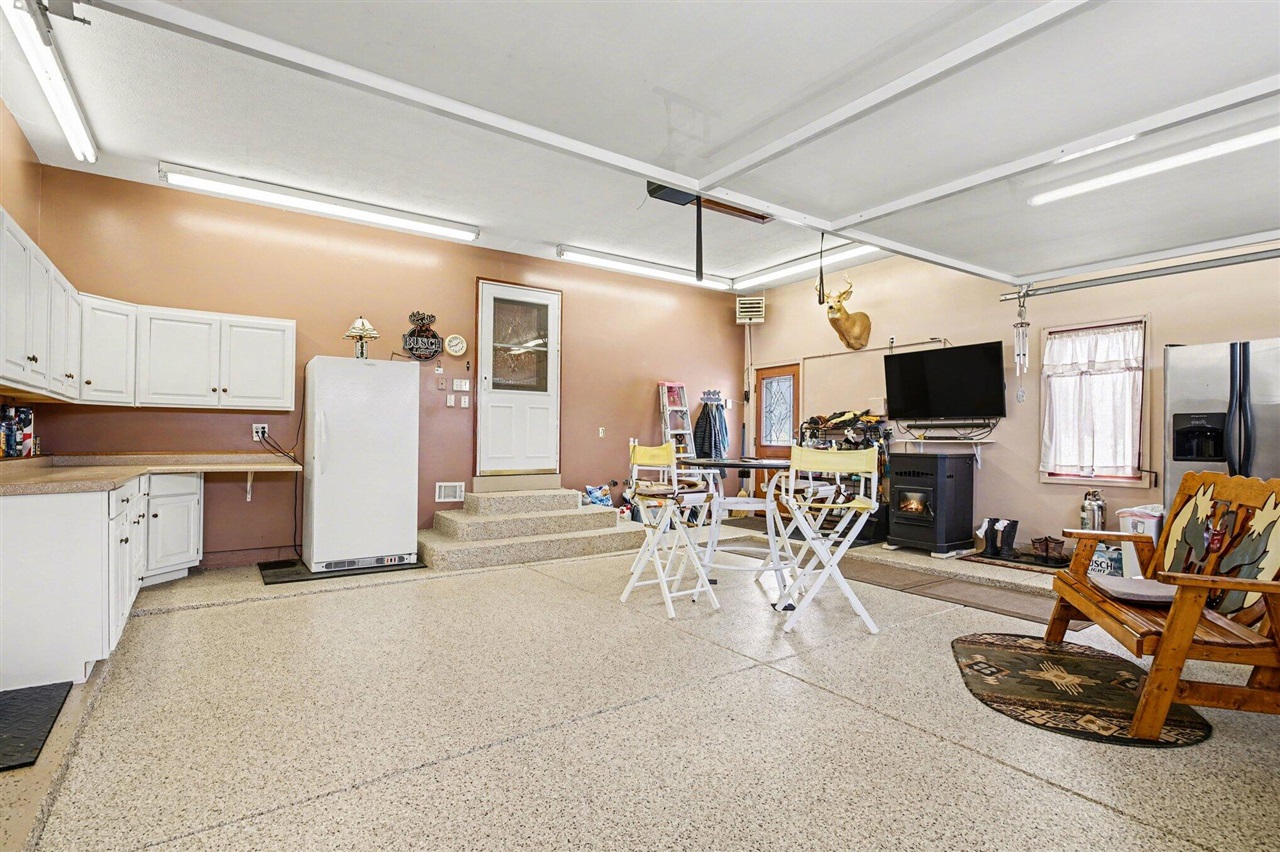 65650 Dailey Road, Edwardsburg, MI, 49112-9640