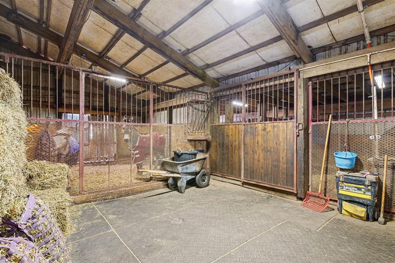 65650 Dailey Road, Edwardsburg, MI, 49112-9640