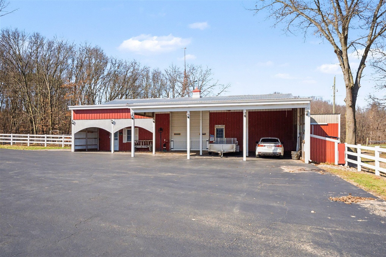 65650 Dailey Road, Edwardsburg, MI, 49112-9640