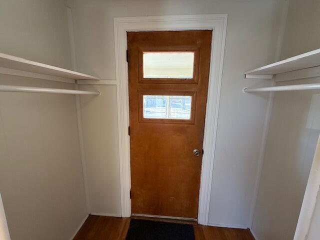 141 Bates Street, Jackson, MI, 49202-3601