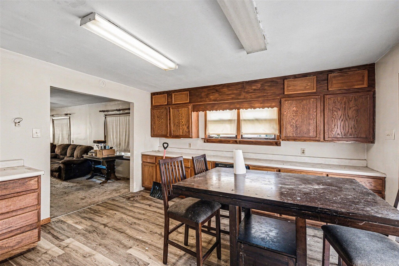 Homes for sale in Comstock Park, MI | 335 Dana St, Comstock Park, MI 49321 | MLS# 70517304