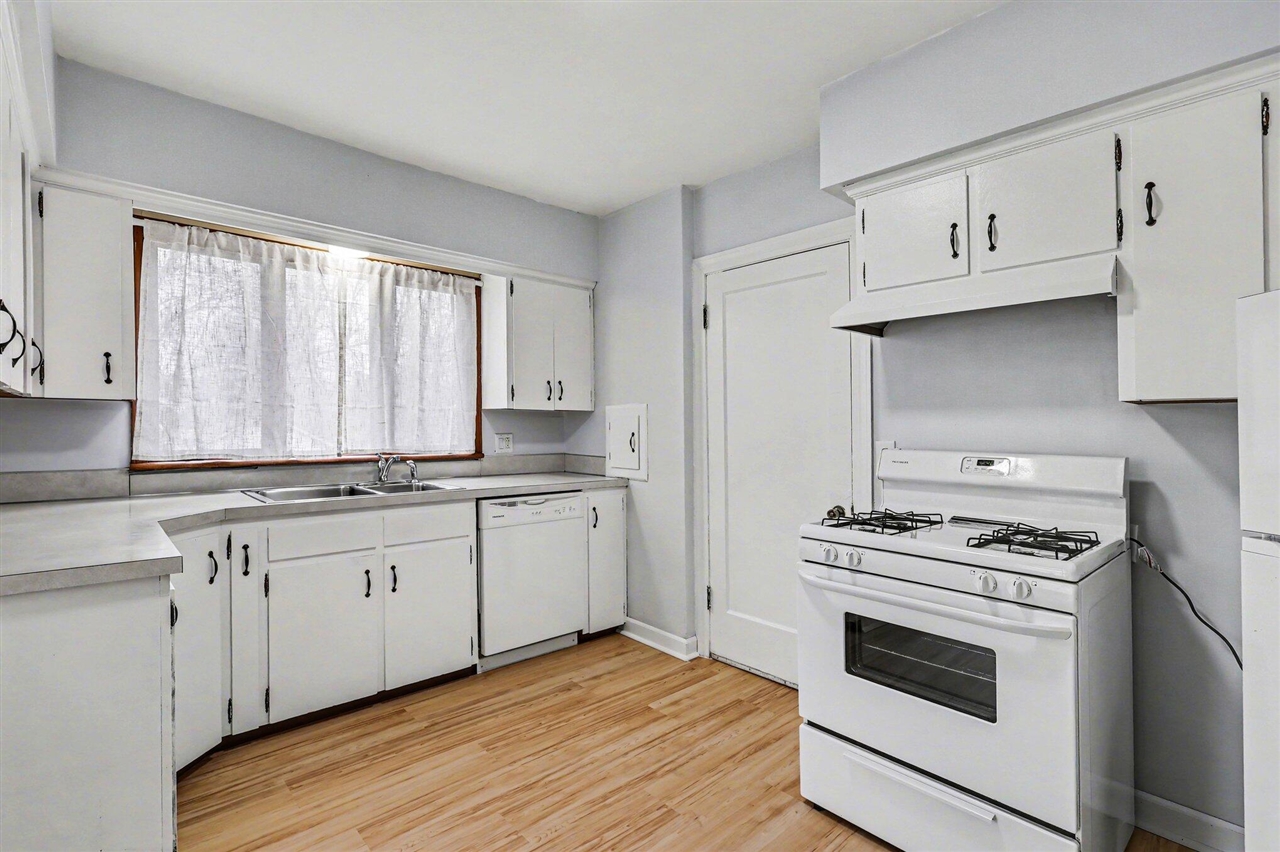 Muskegon, MI, 49441-2245