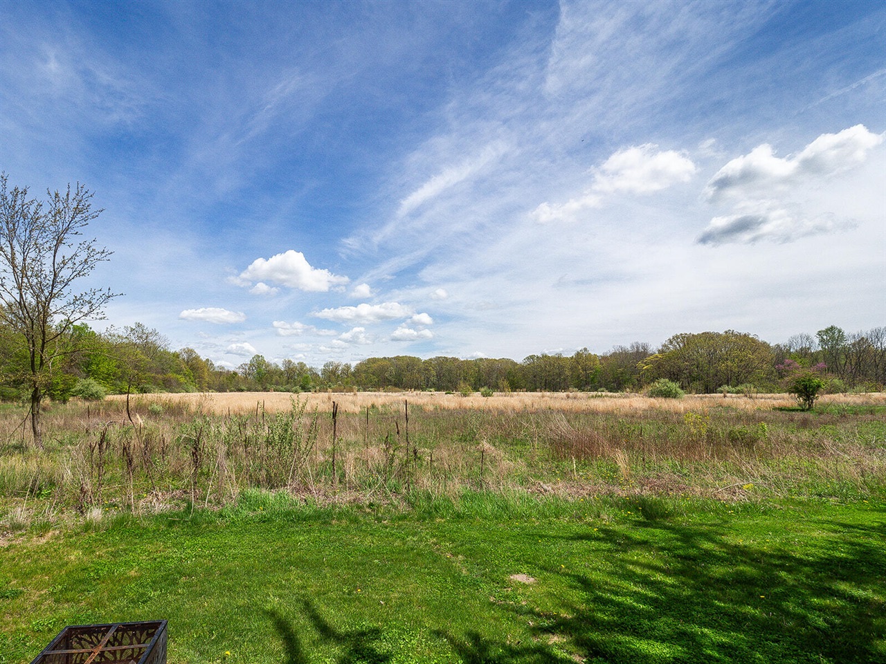 2041 W Maple Road, Commerce Twp, MI, 48390