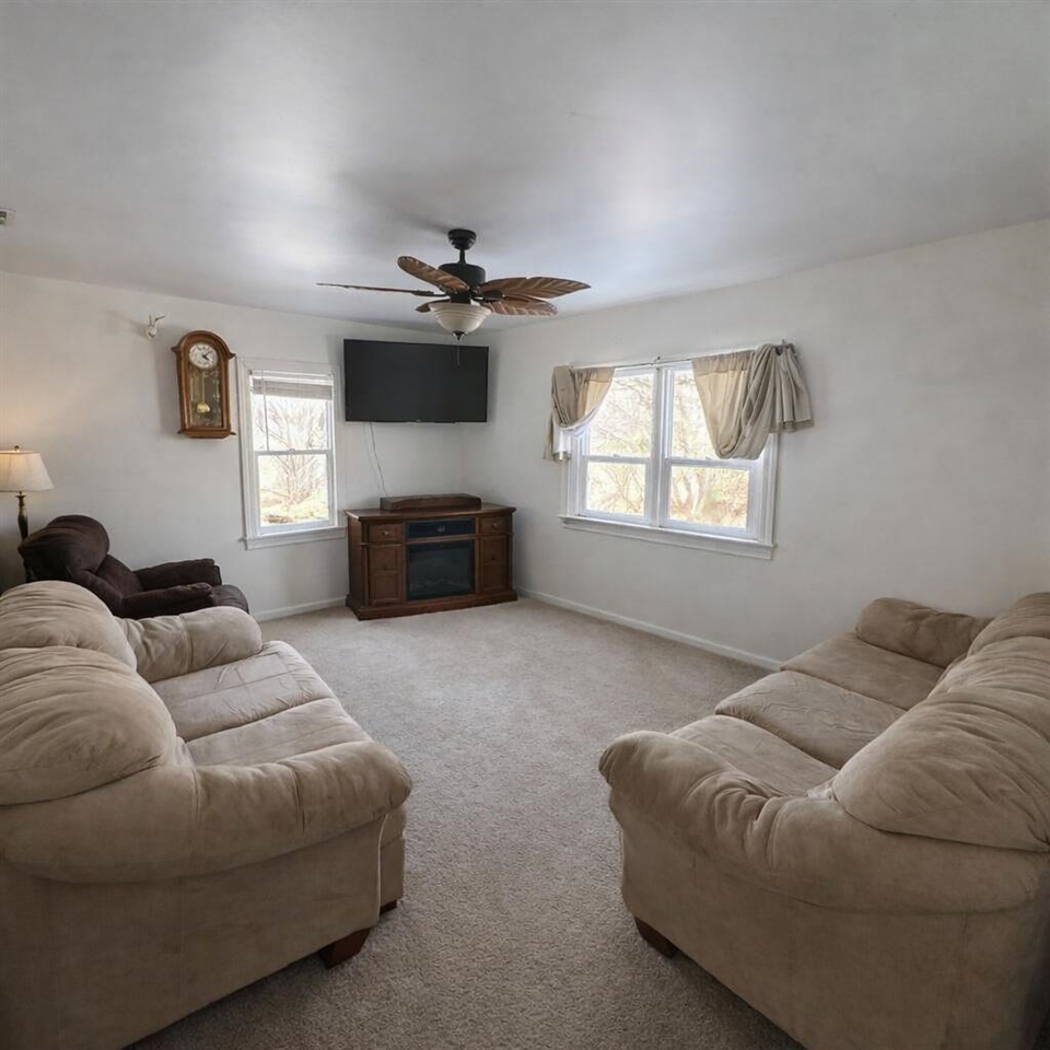 4250 Mud Lake Road, Bellevue, MI, 49021-9224