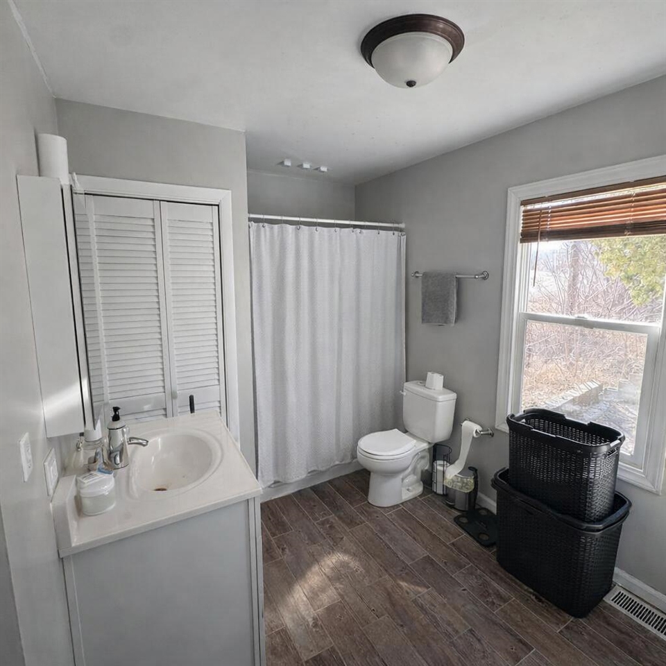 4250 Mud Lake Road, Bellevue, MI, 49021-9224