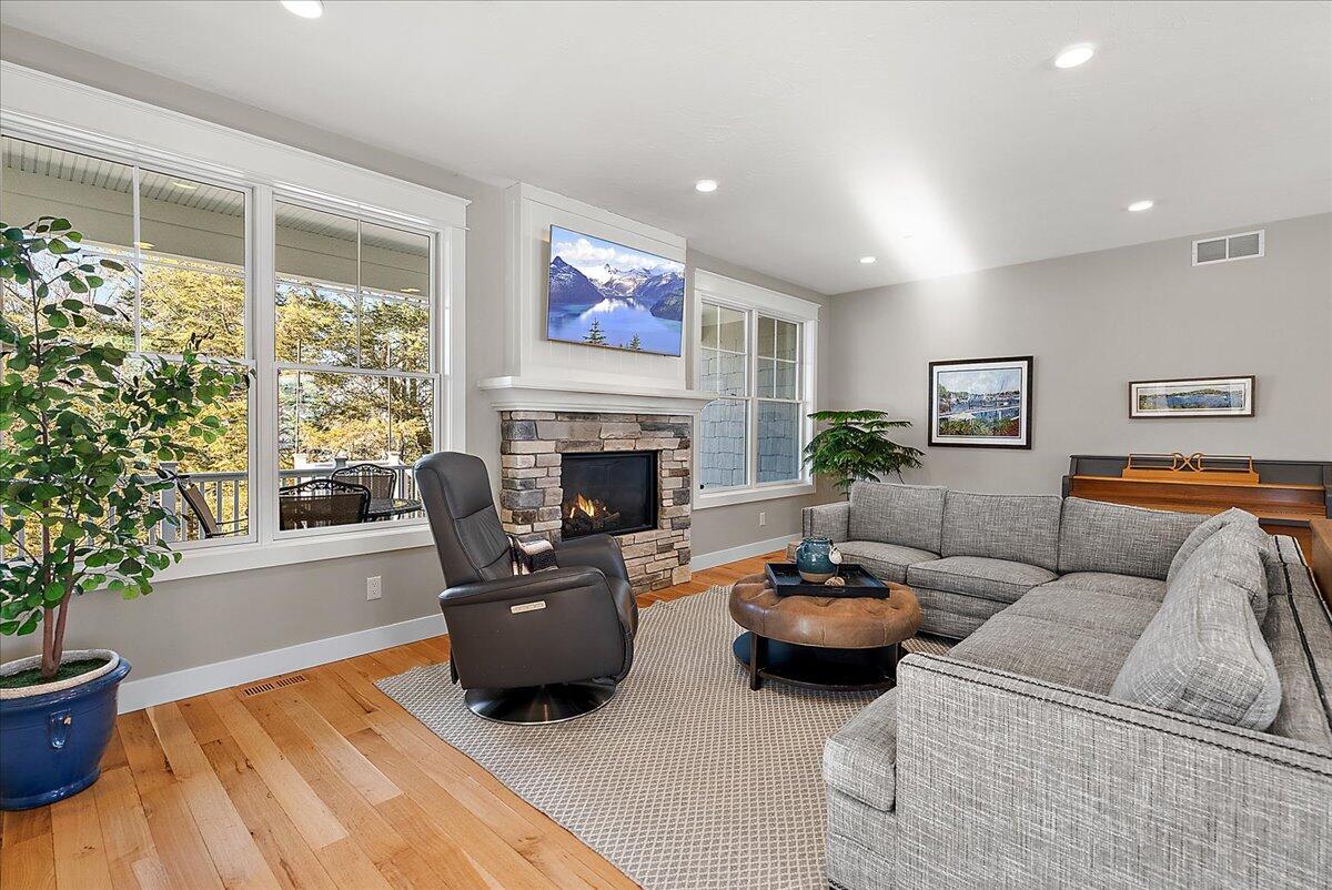 690 Dunegrass Circle Drive, Saugatuck, MI, 49453