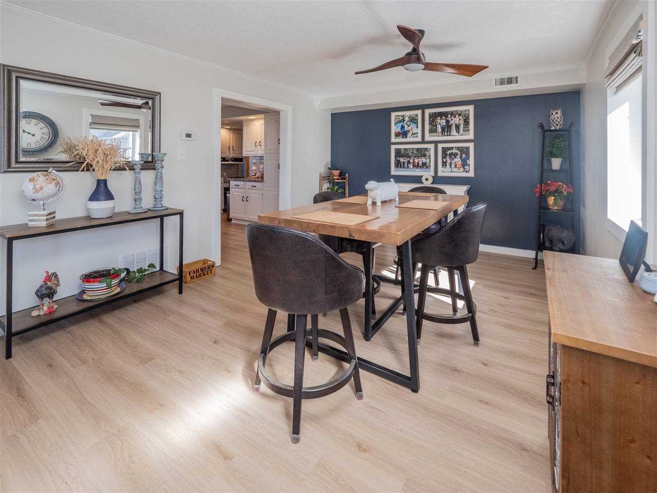 20070 Parkway Avenue, Three Rivers, MI, 49093-9041