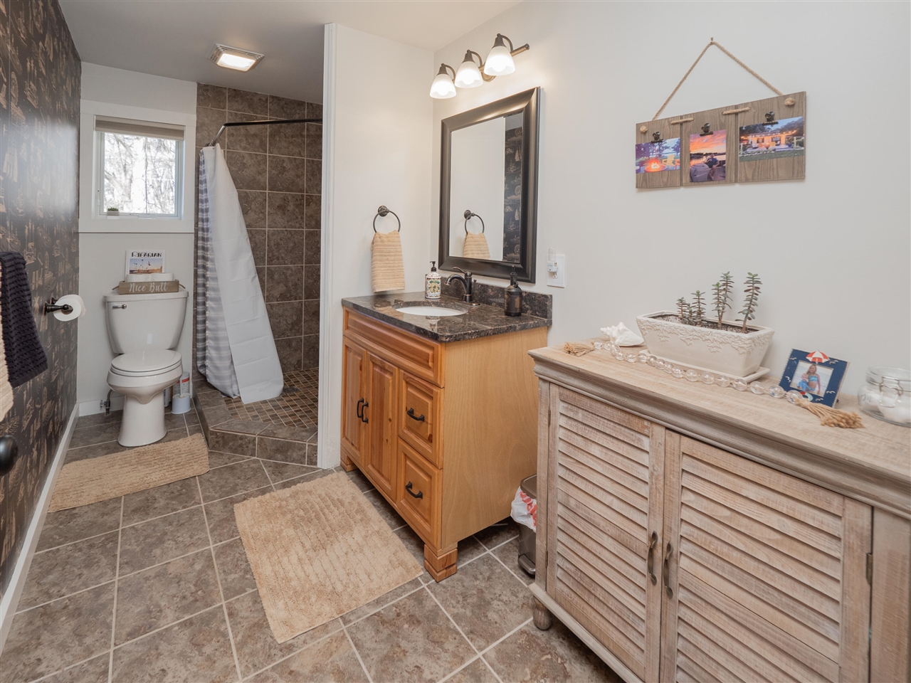 20070 Parkway Avenue, Three Rivers, MI, 49093-9041