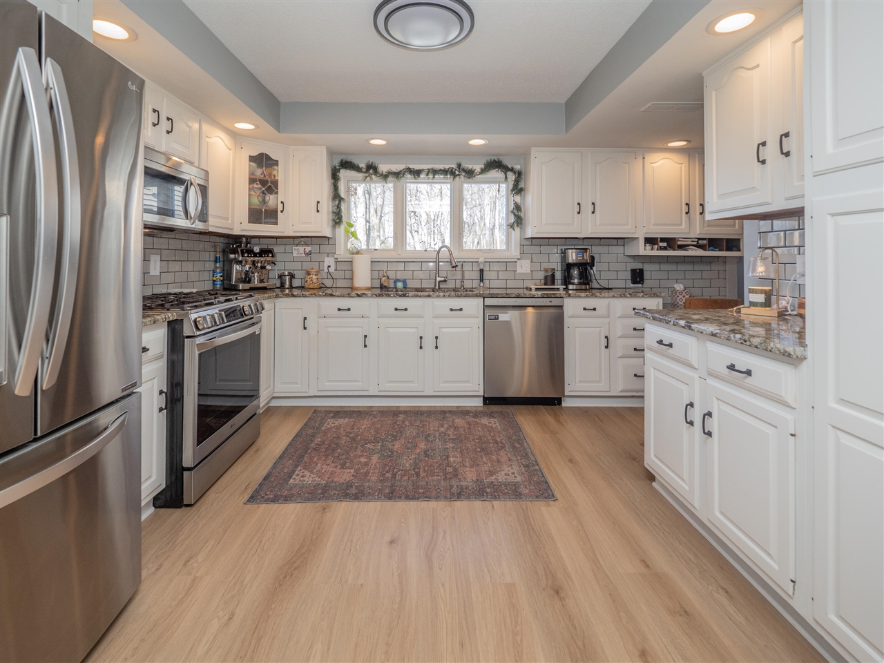 20070 Parkway Avenue, Three Rivers, MI, 49093-9041