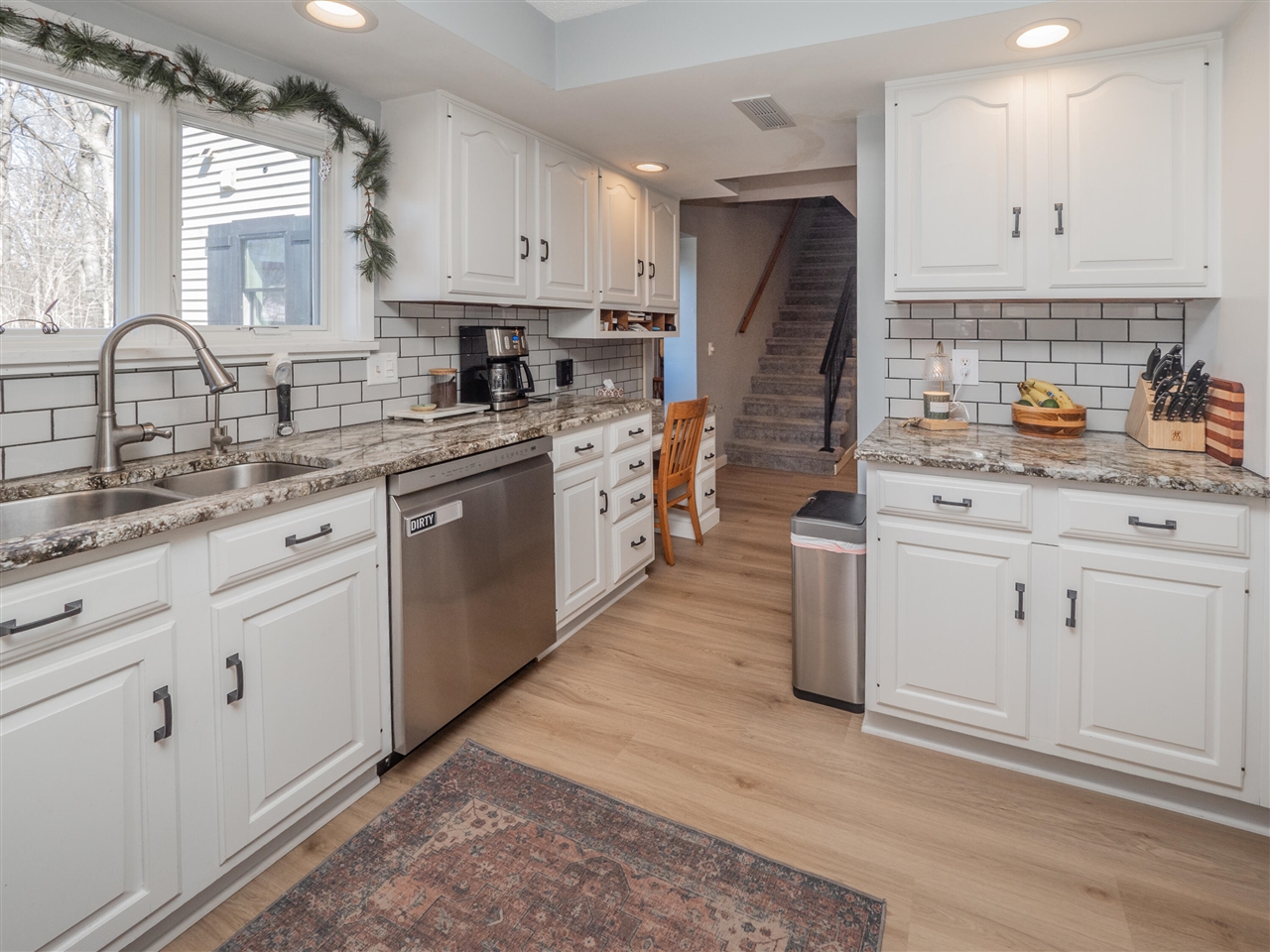 20070 Parkway Avenue, Three Rivers, MI, 49093-9041