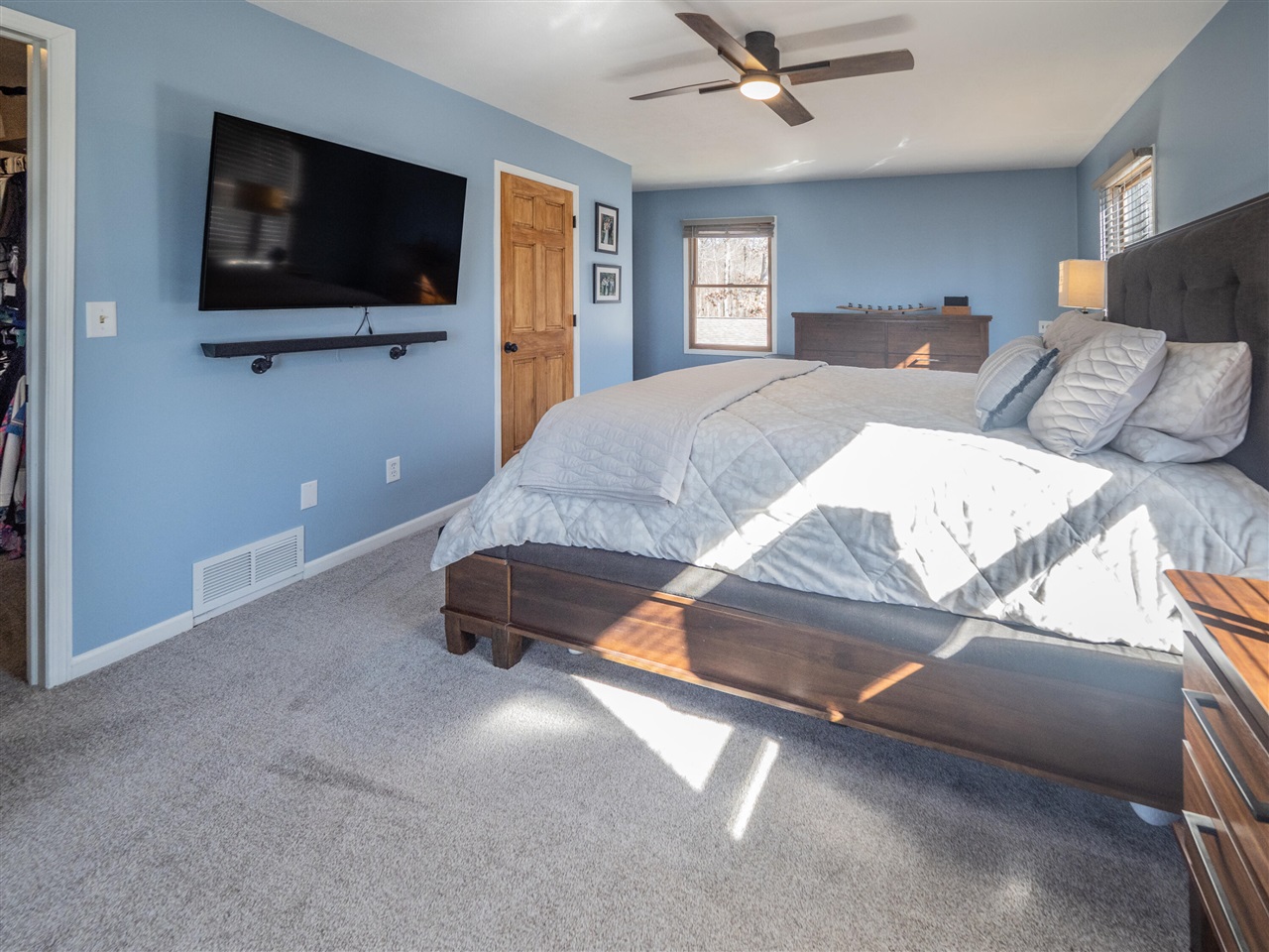 20070 Parkway Avenue, Three Rivers, MI, 49093-9041