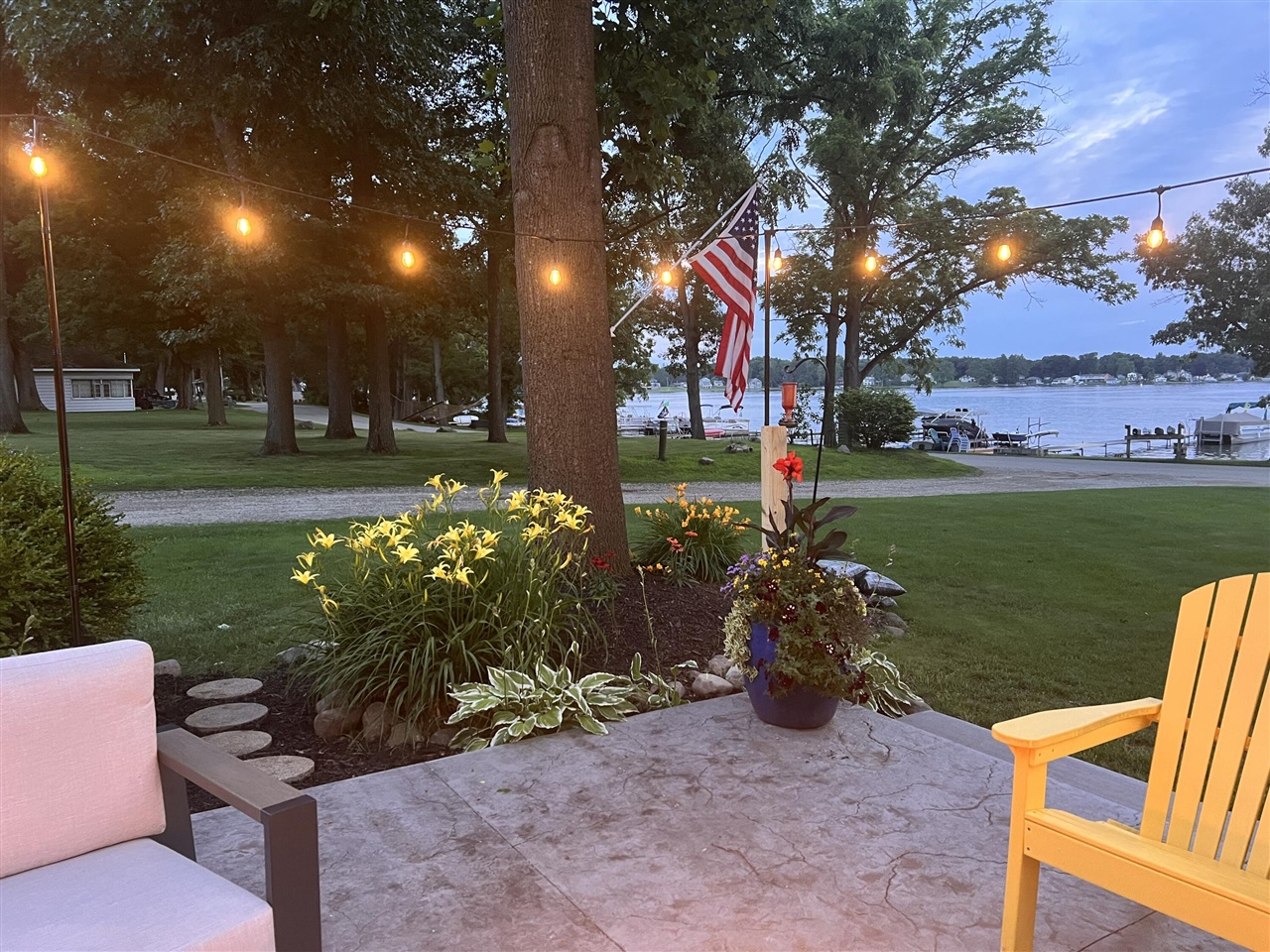 20070 Parkway Avenue, Three Rivers, MI, 49093-9041