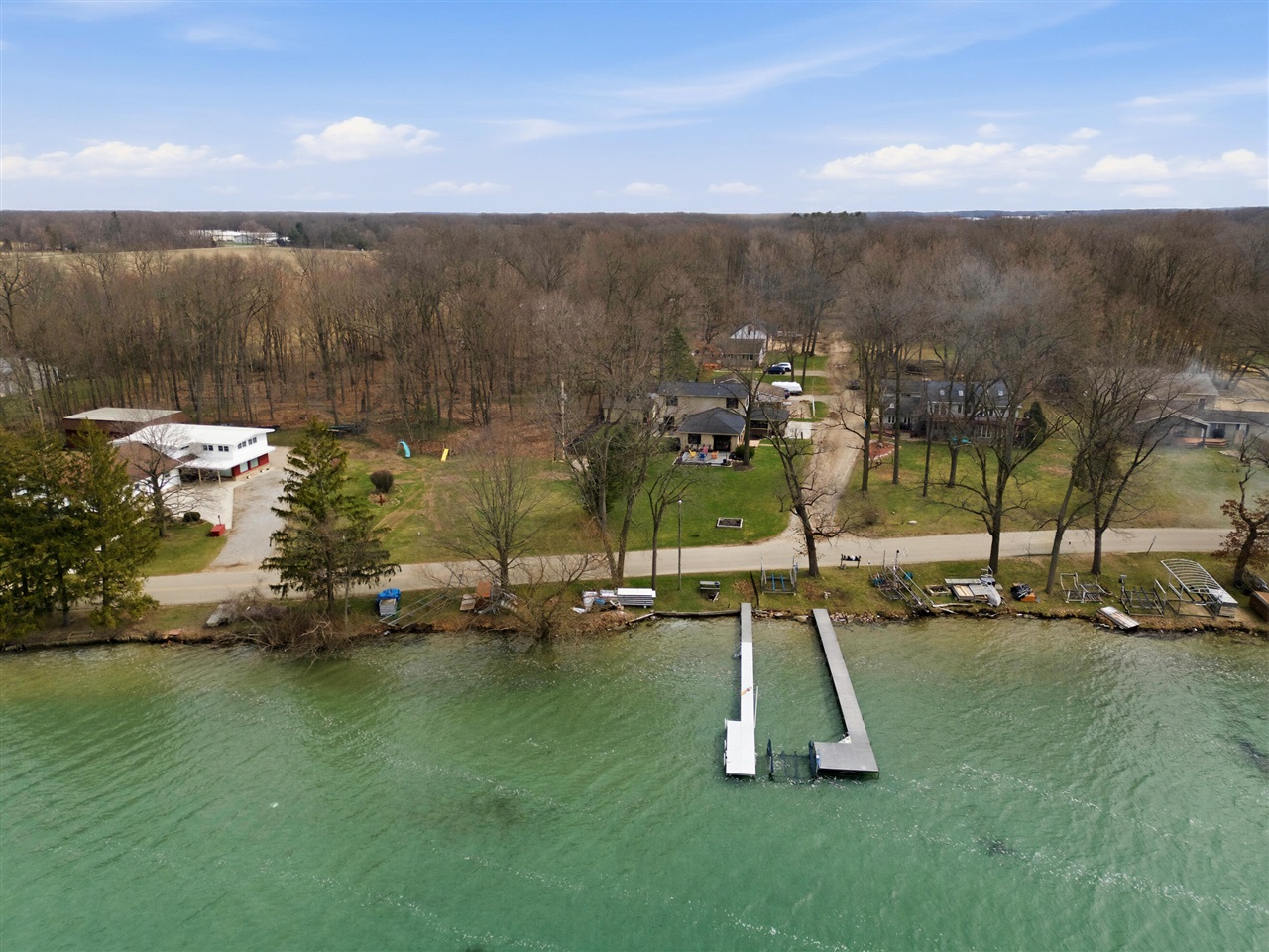 20070 Parkway Avenue, Three Rivers, MI, 49093-9041