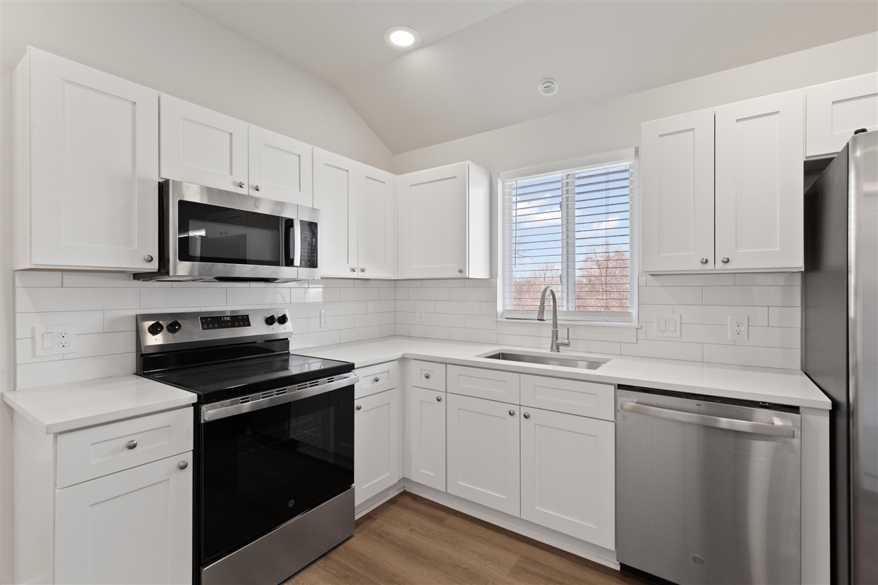 1215 Corporate Drive UNIT&nbsp;Bldg: 1, Adrian, MI, 49221