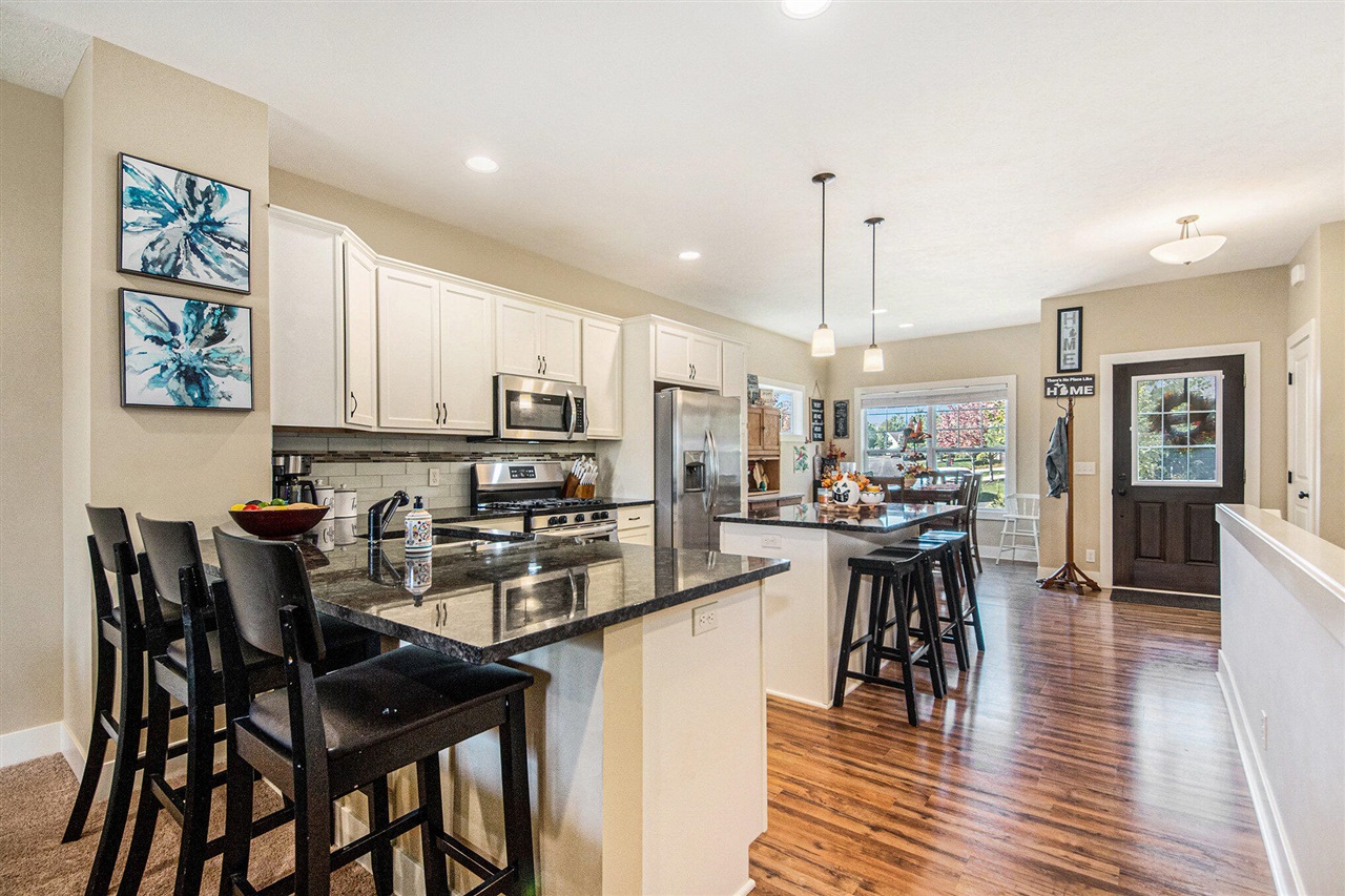 Homes for sale in Byron Center, MI | 702 Braeside Dr, Byron Center, MI 49315 | MLS# 70517370