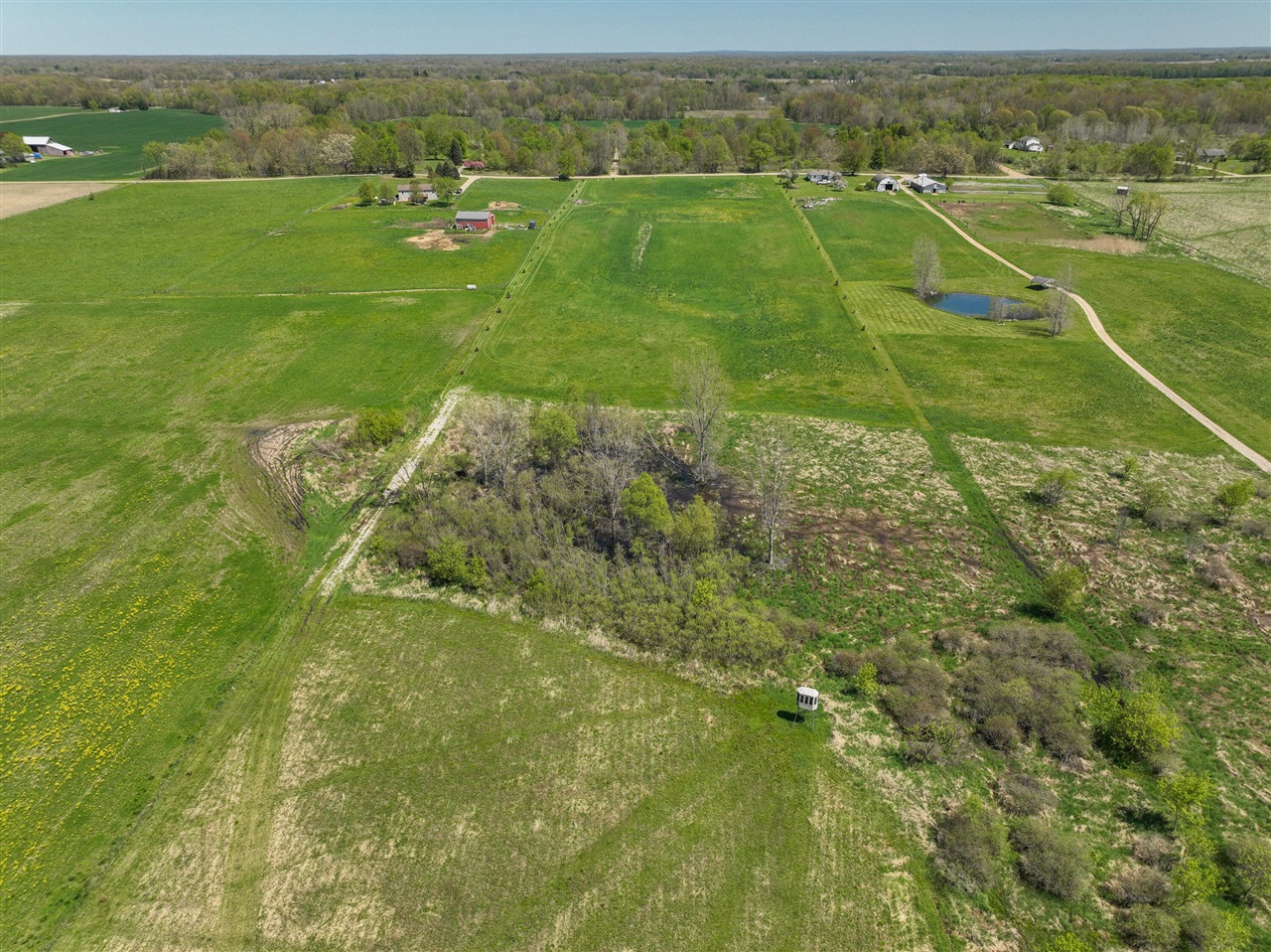 6045 Herrington Road photo 11