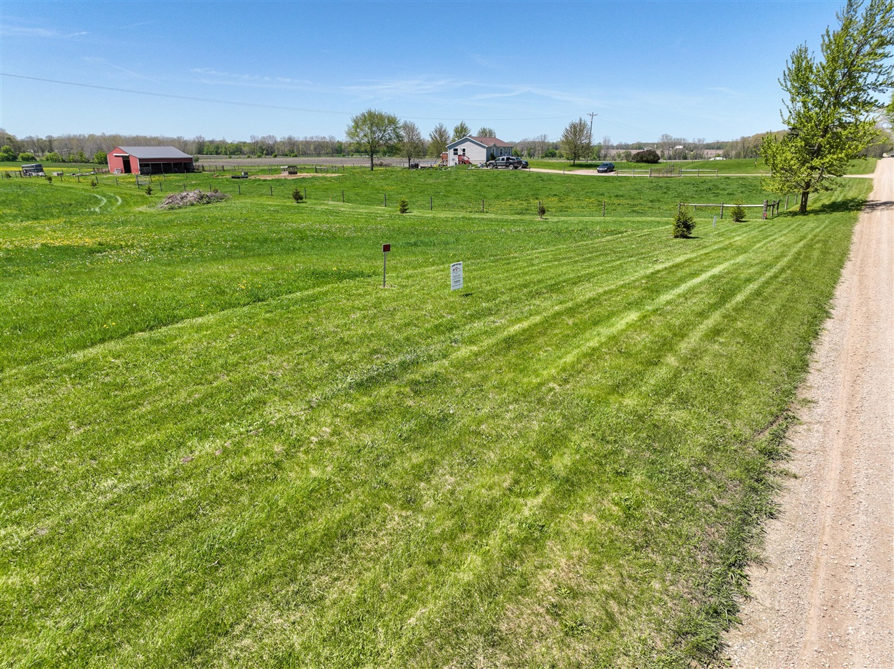 Homes for sale in Webberville, MI | 6025 N Herrington Rd, Webberville, MI 48892 | MLS# 70517384