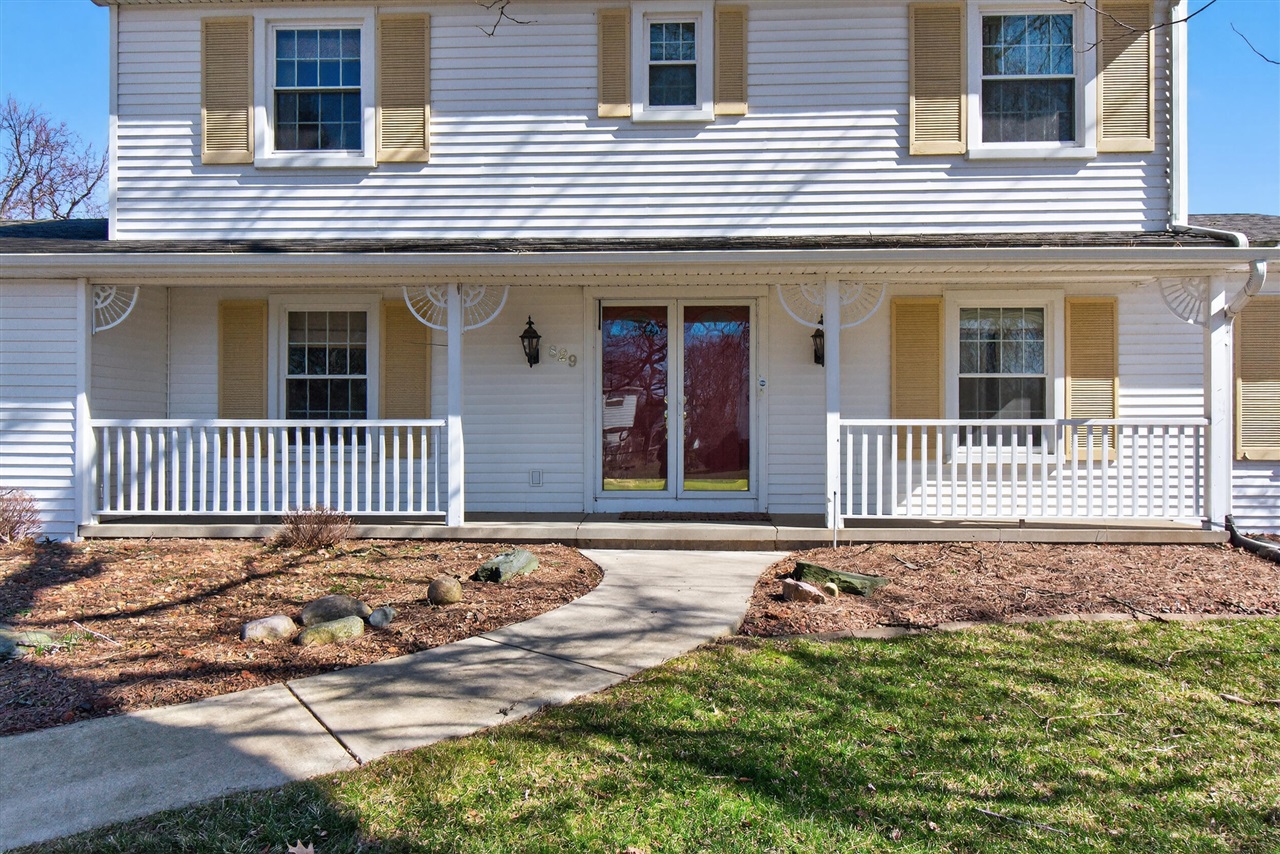829 Thorntree Boulevard, Jackson, MI, 49203-2517