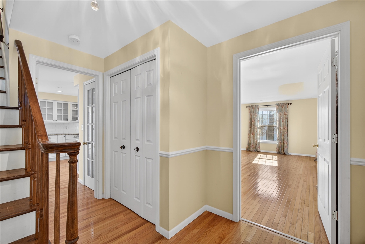 829 Thorntree Boulevard, Jackson, MI, 49203-2517