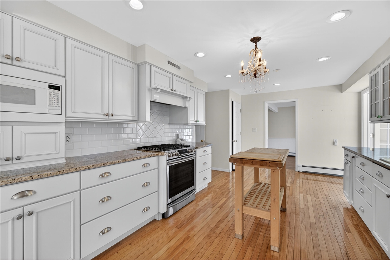 829 Thorntree Boulevard, Jackson, MI, 49203-2517