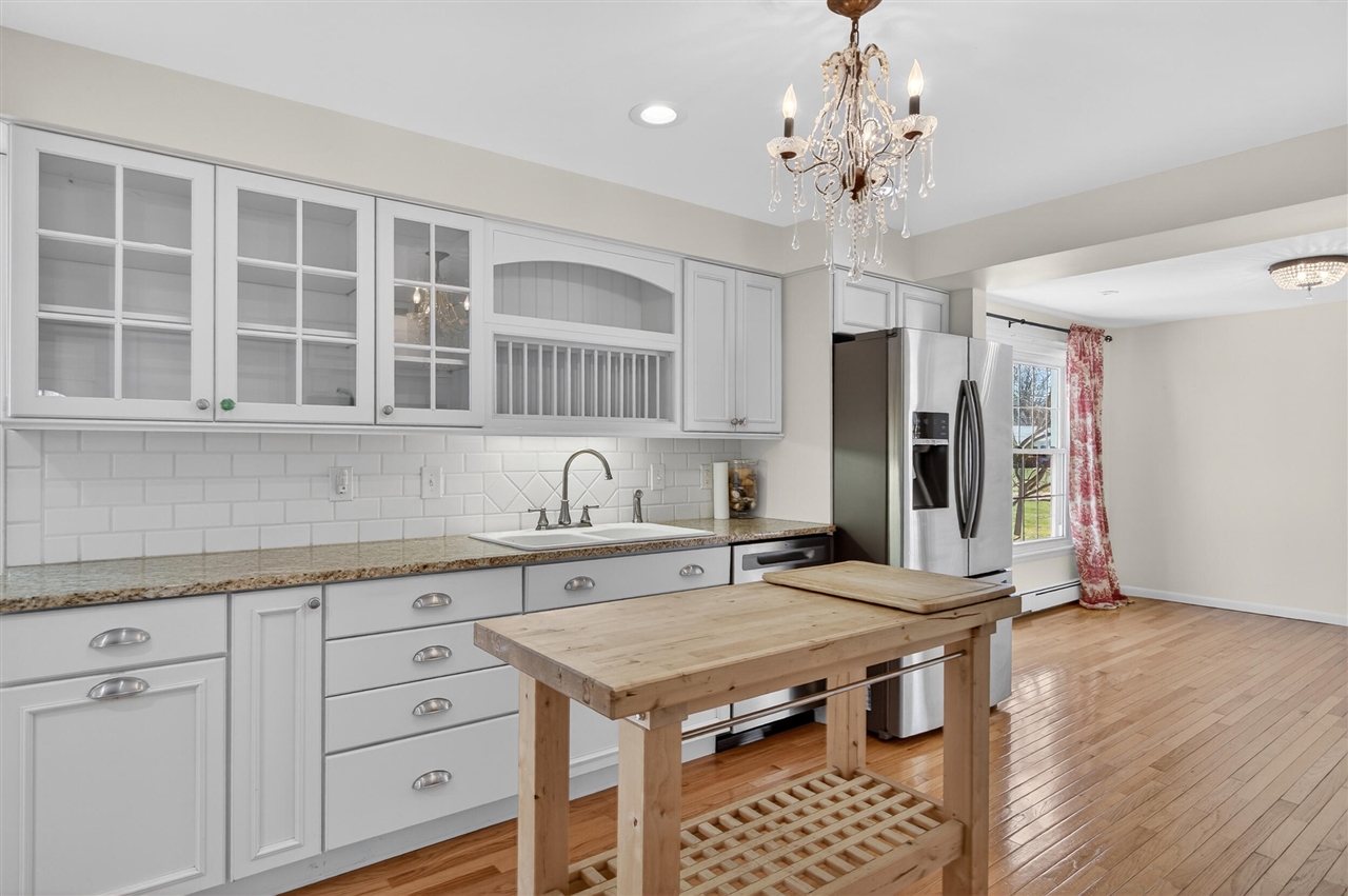 829 Thorntree Boulevard, Jackson, MI, 49203-2517