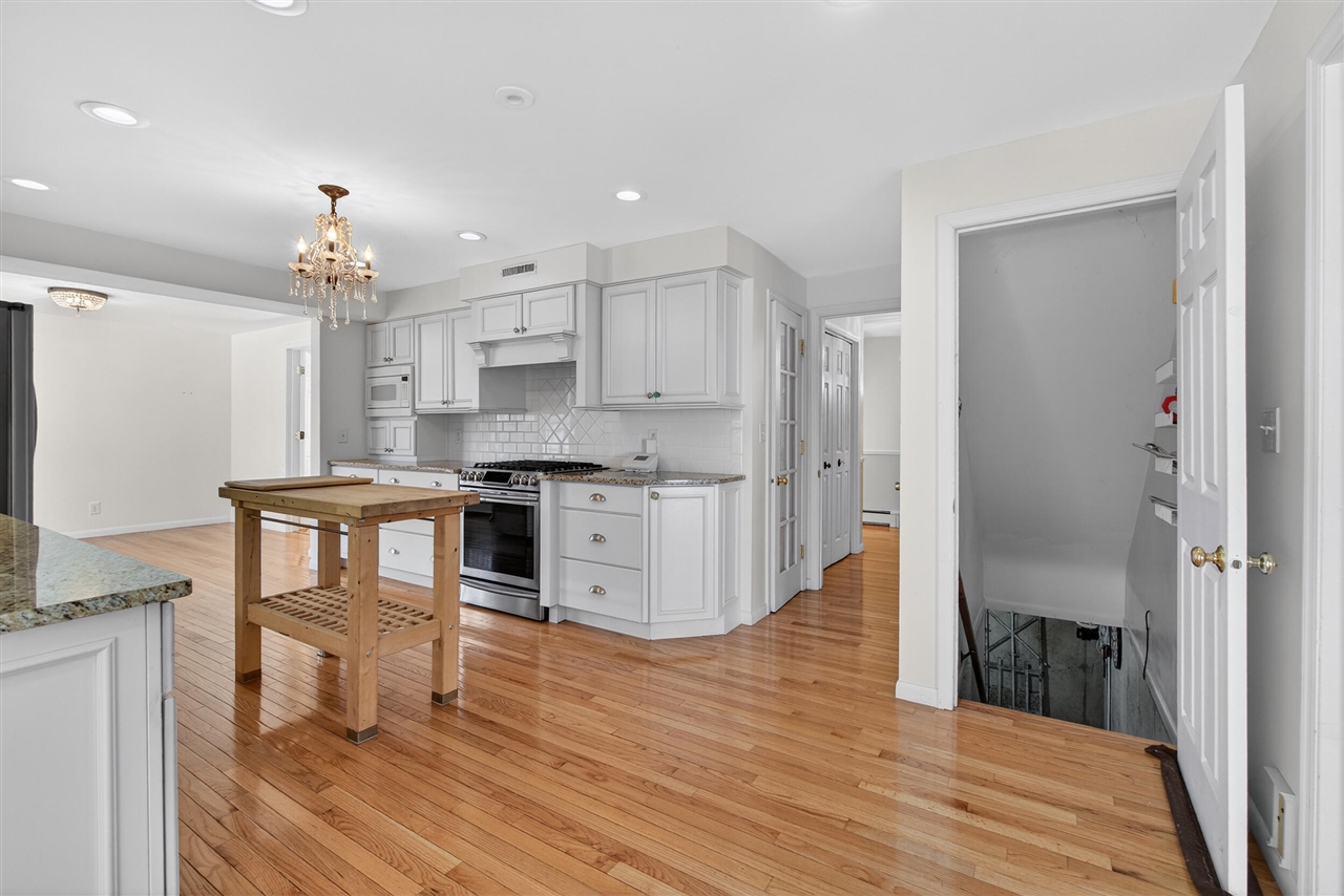 829 Thorntree Boulevard, Jackson, MI, 49203-2517