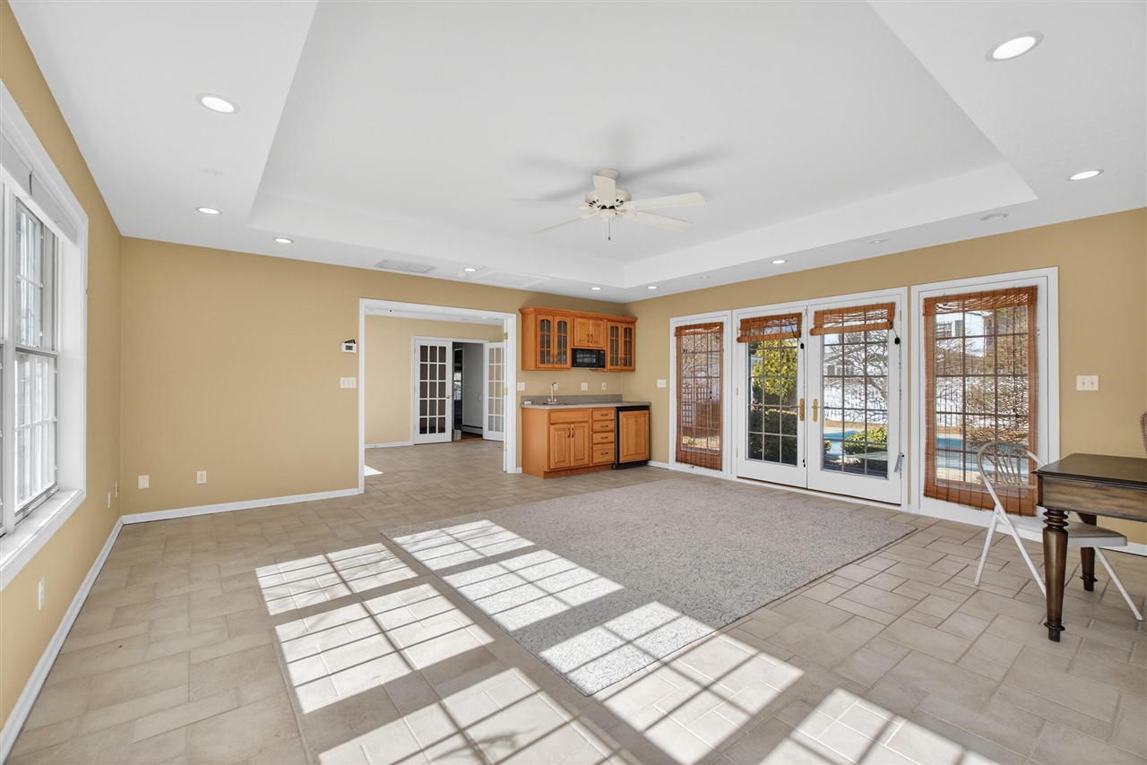 829 Thorntree Boulevard, Jackson, MI, 49203-2517