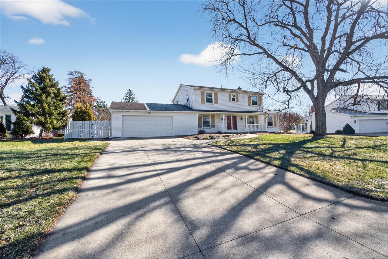 829 Thorntree Boulevard, Jackson, MI, 49203-2517