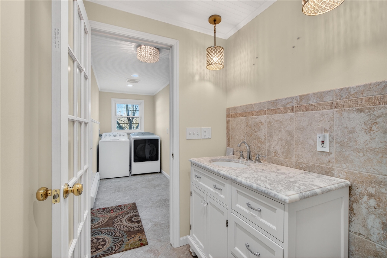 829 Thorntree Boulevard, Jackson, MI, 49203-2517