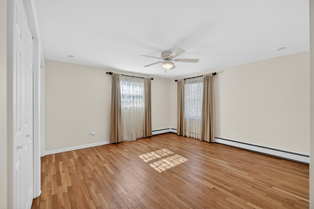 829 Thorntree Boulevard, Jackson, MI, 49203-2517