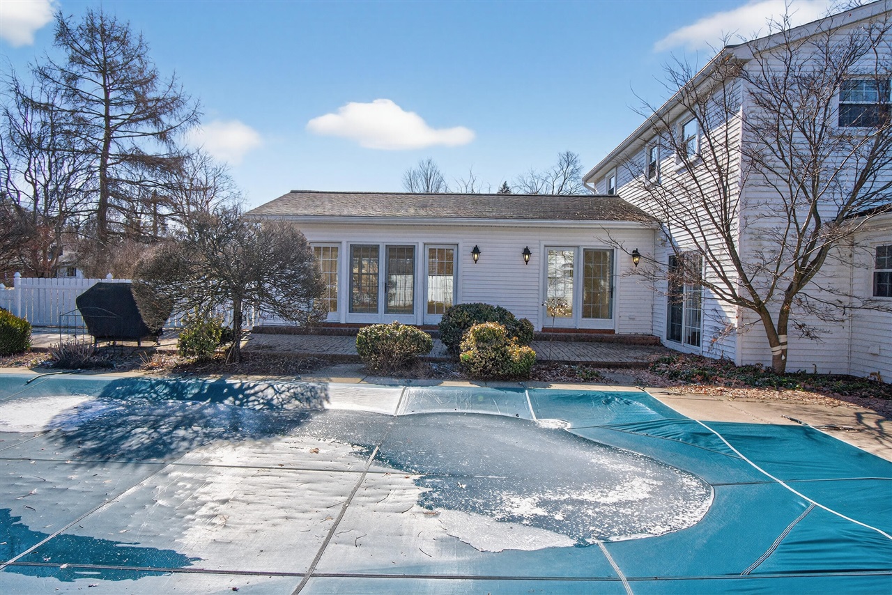 829 Thorntree Boulevard, Jackson, MI, 49203-2517