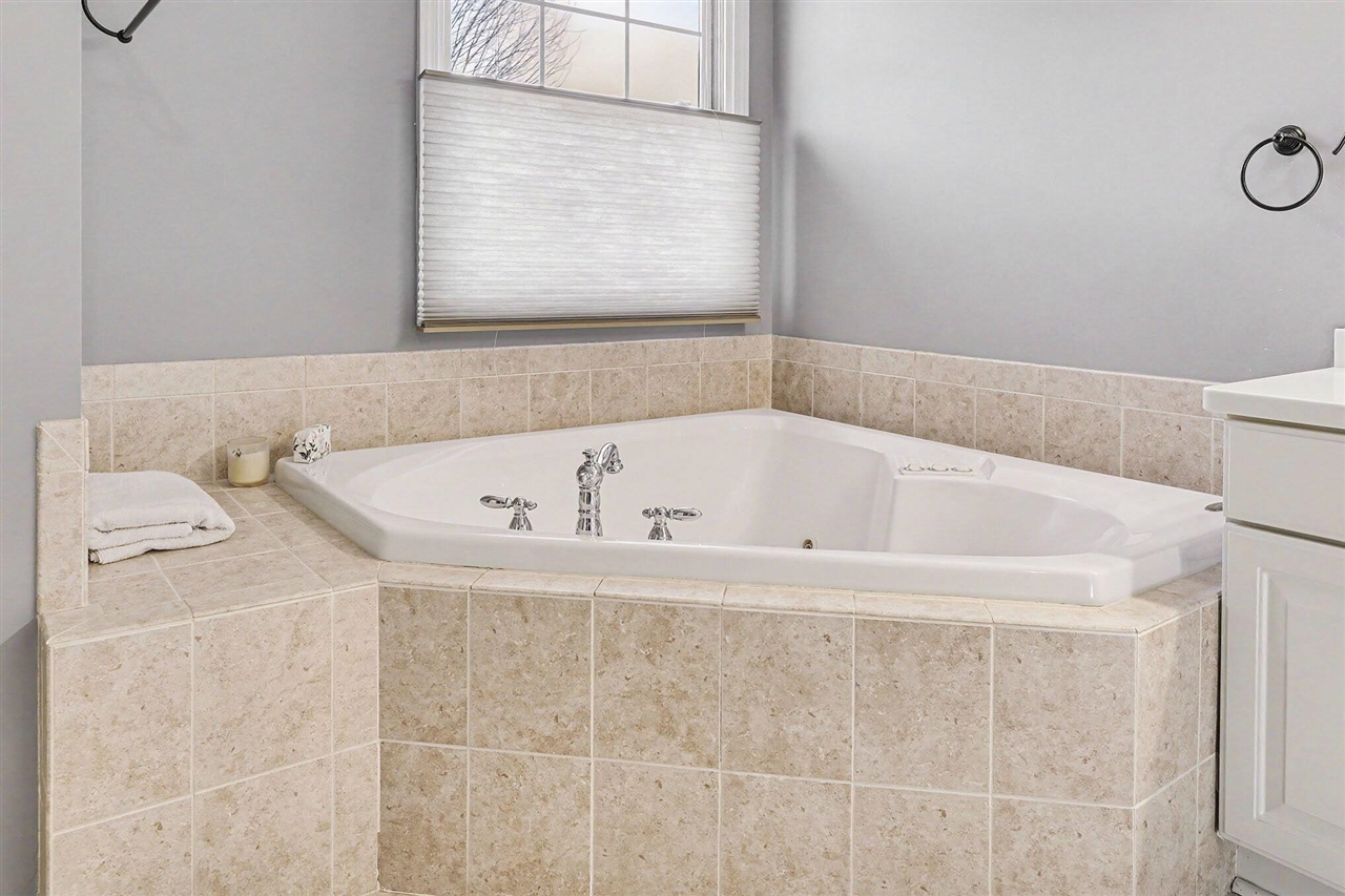 6345 Brookview Drive, Saline, MI, 48176-8862