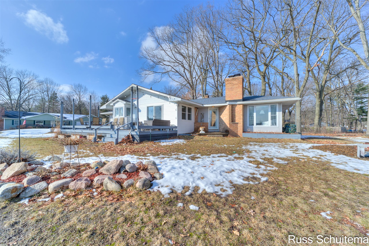 Homes for sale in Lakeview, MI | 11560 Thrush Dr, Lakeview, MI 48850 | MLS# 70517448