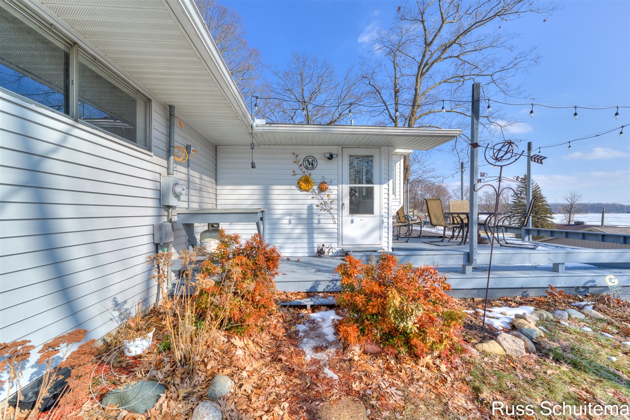 11560 Thrush Drive photo 11