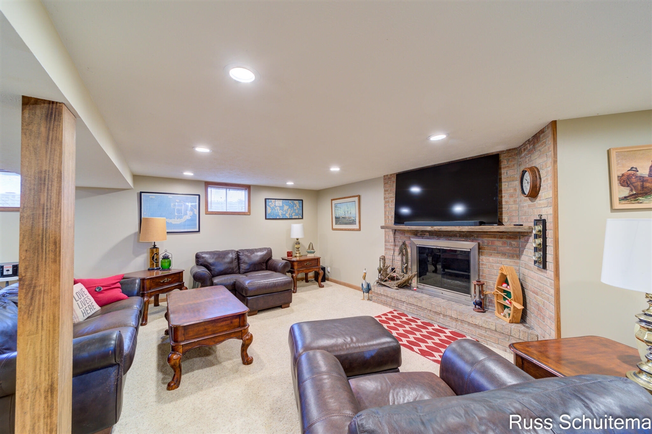 11560 Thrush Drive photo 35