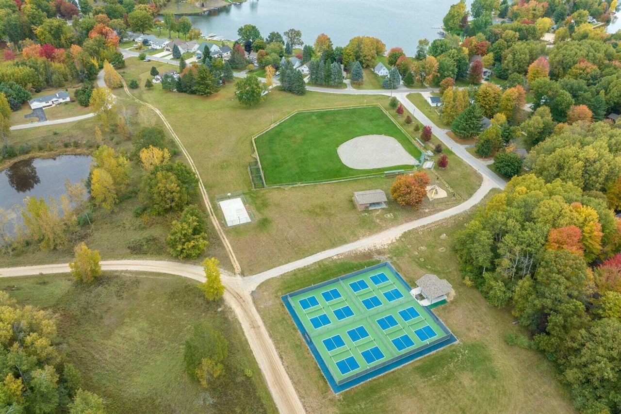 7889 Sunset Shores Drive, Canadian Lakes, MI, 49346