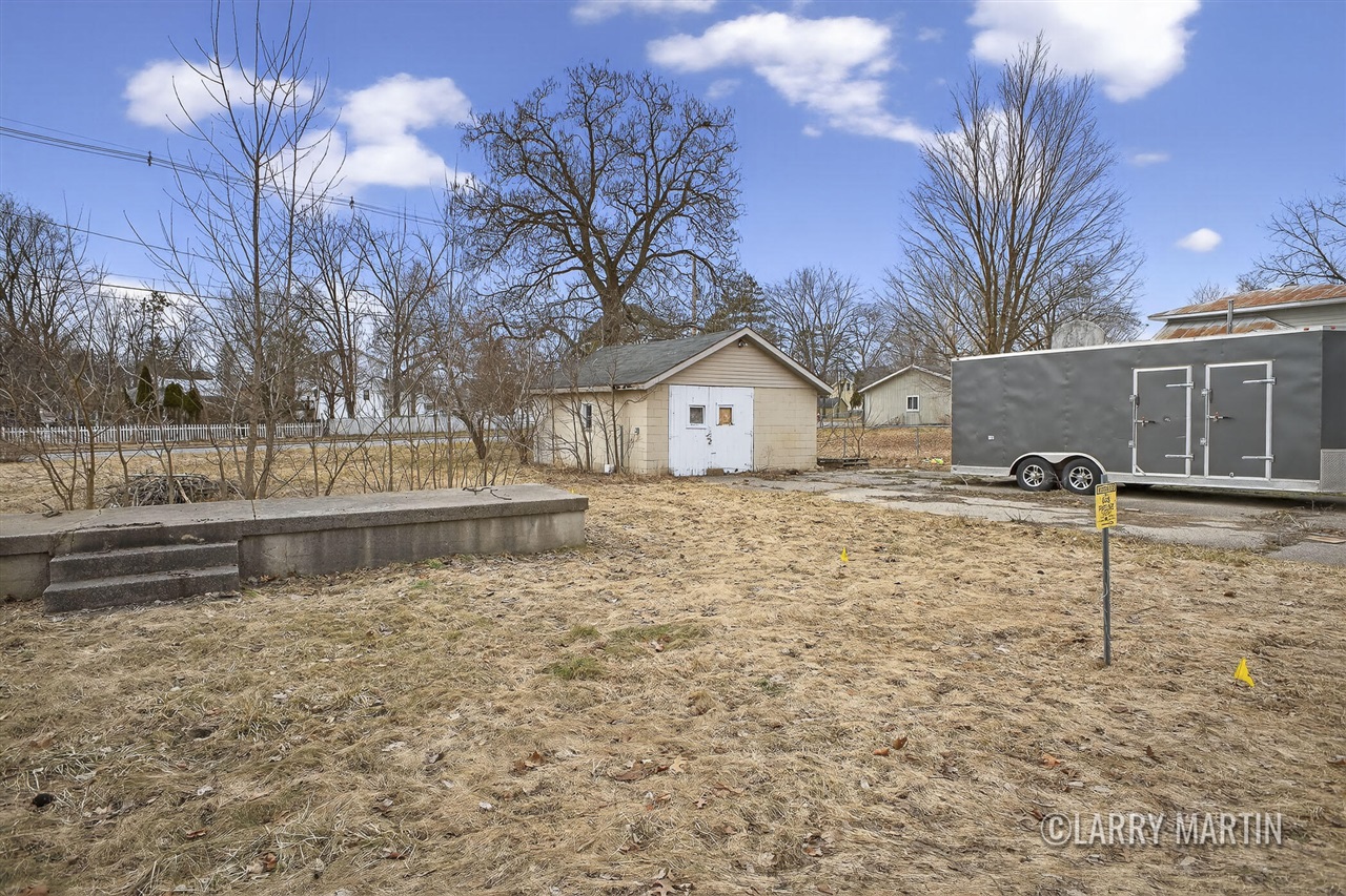 Homes for sale in Lowell, MI | 222 S Division St, Lowell, MI 49331 | MLS# 70517455