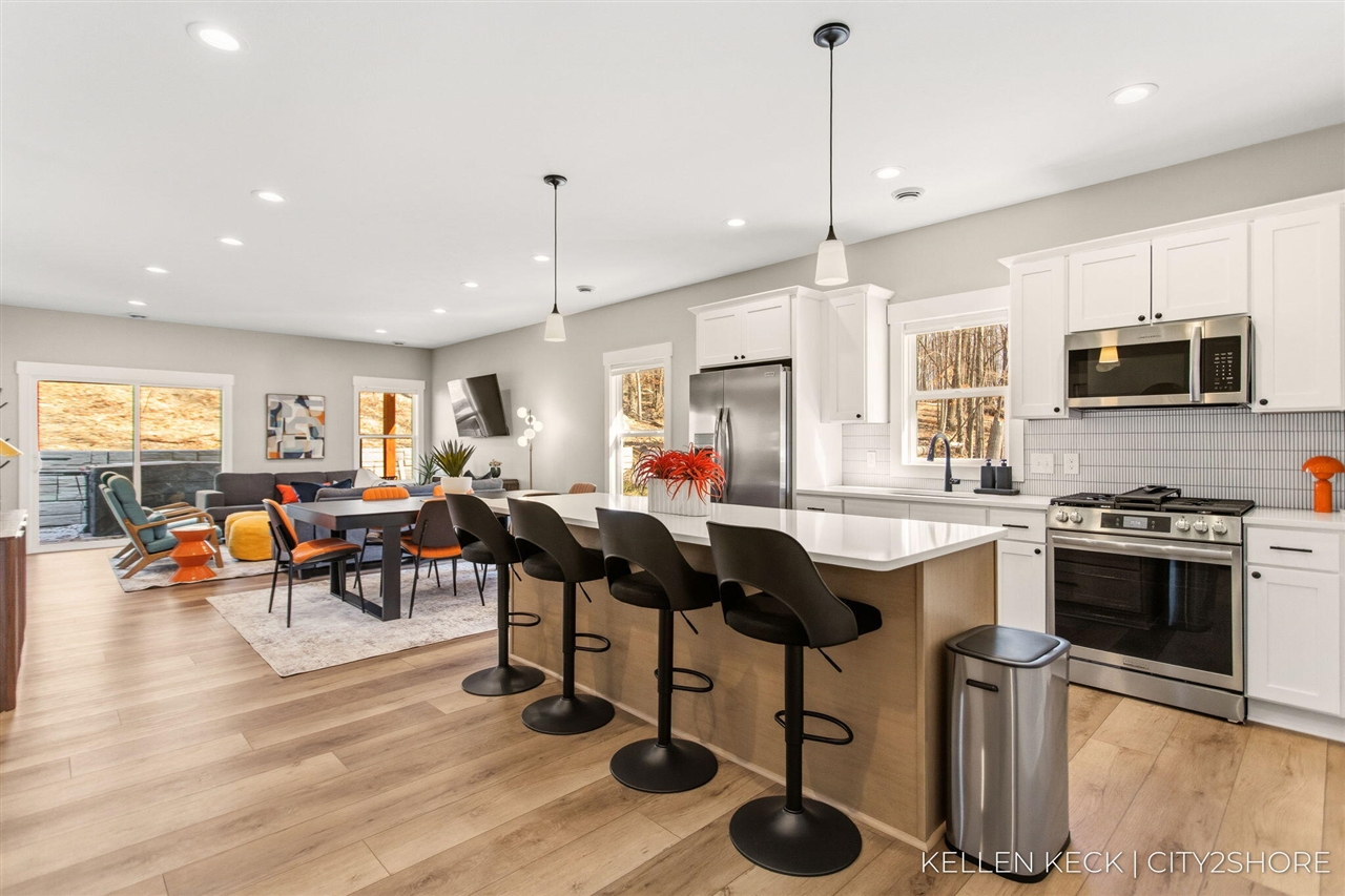 11300 Apache Wells Court, Stanwood, MI, 49346